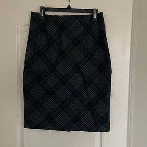 Plaid pencil skirt